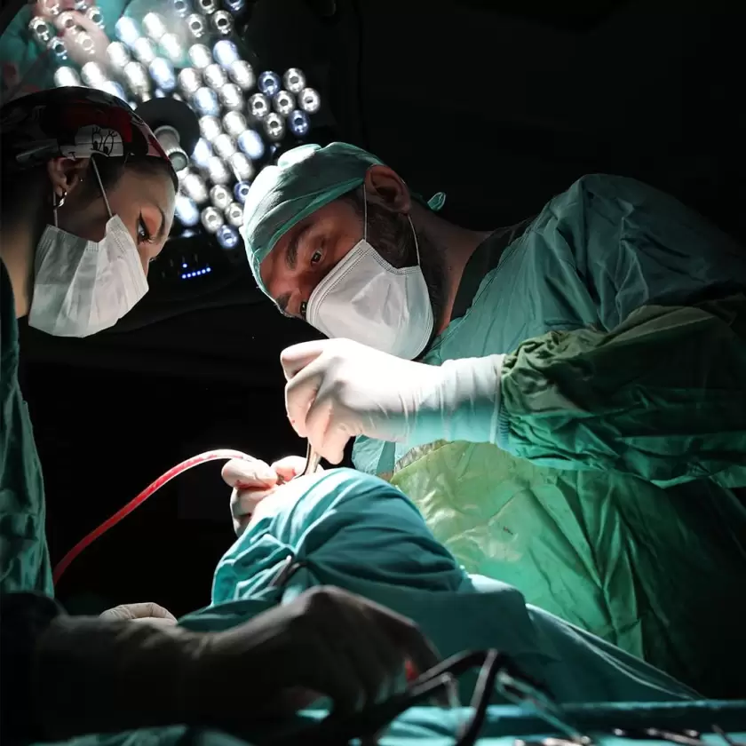 Op. Dr. Burak DİKMEN